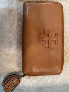 Tory Burch leather wallet